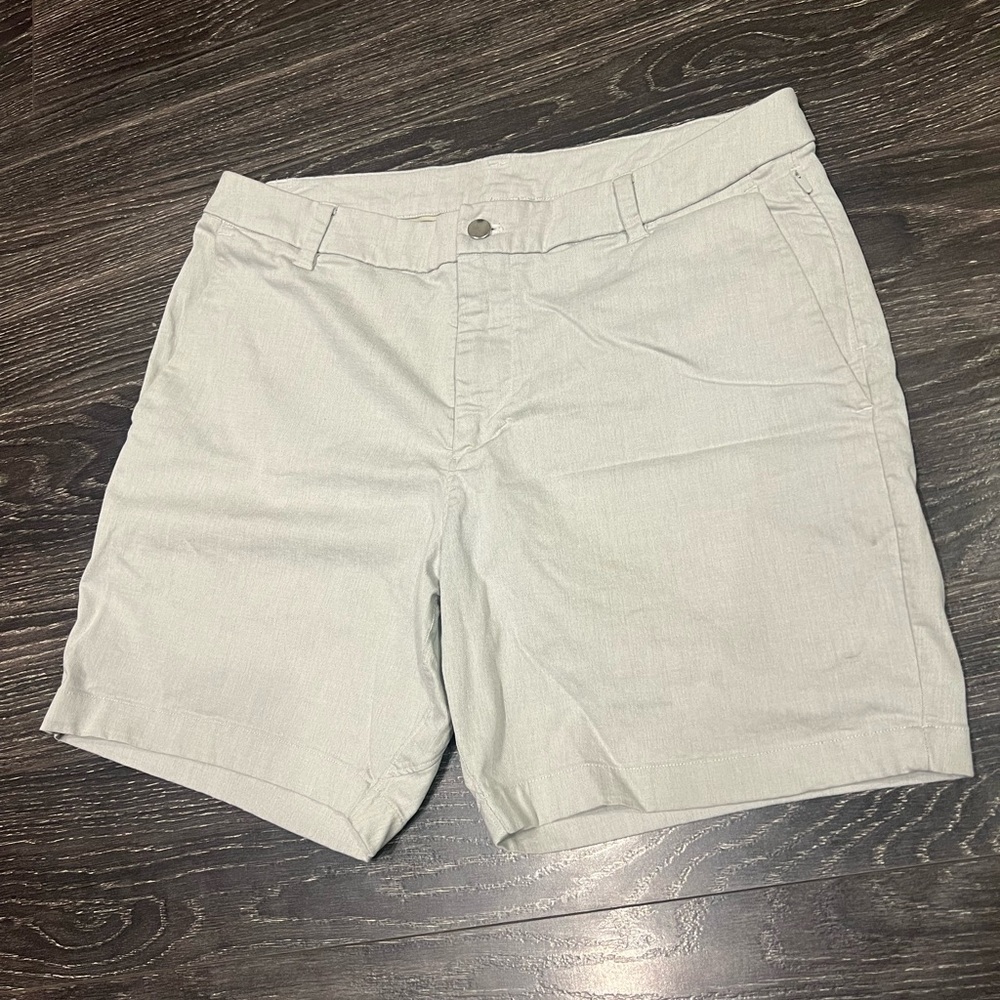 Lululemon Athletica 7” Light Gray Shorts | Classic Fit | No Size Tag